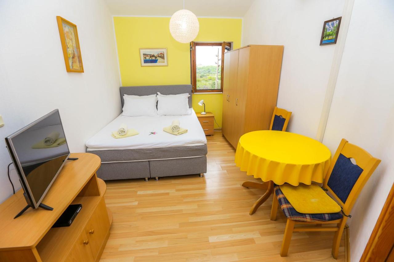 Apartments Maslina Bozava Ngoại thất bức ảnh